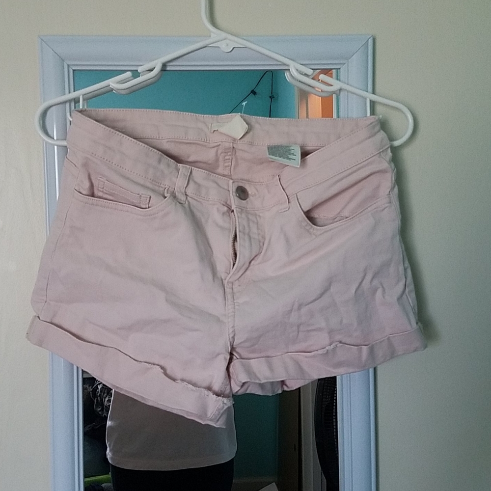 Midrise light pink shorts